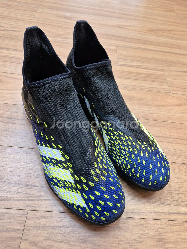 아디다스 프레데터 축구화--0