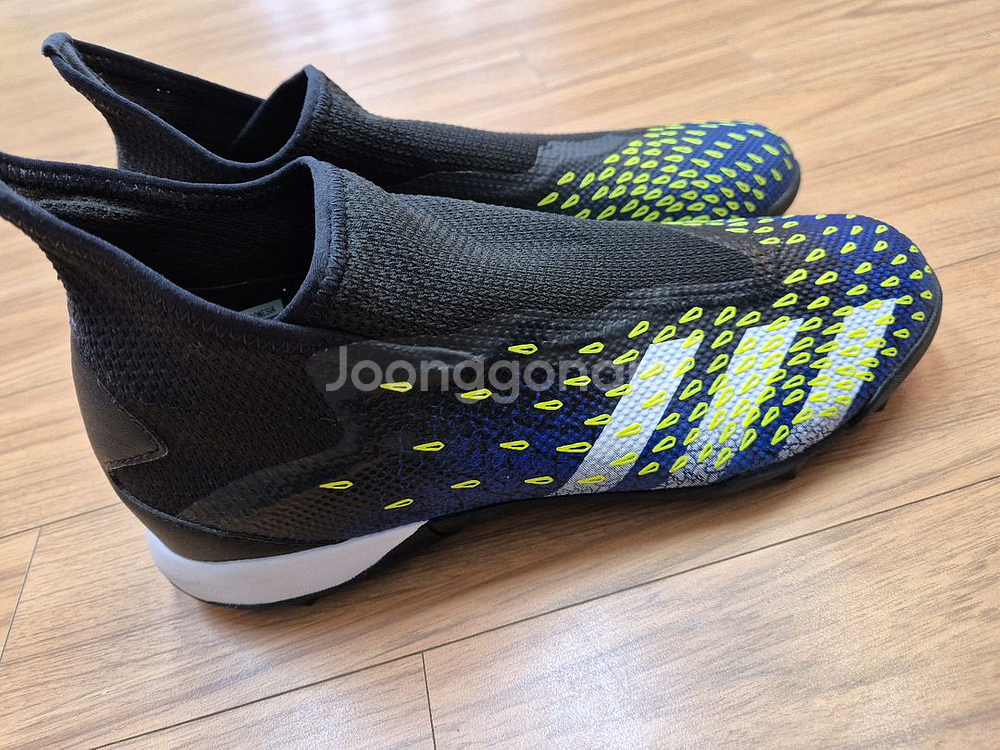 아디다스 프레데터 축구화--1