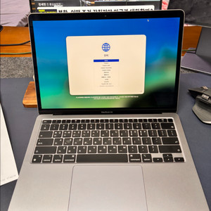 맥북 에어 M1 16GB/256GB + 매직마우스2