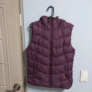 라푸마 거위털 패딩조끼 여성90 사이즈