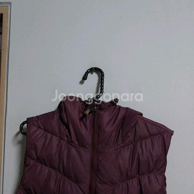 라푸마 거위털 패딩조끼 여성90 사이즈--3