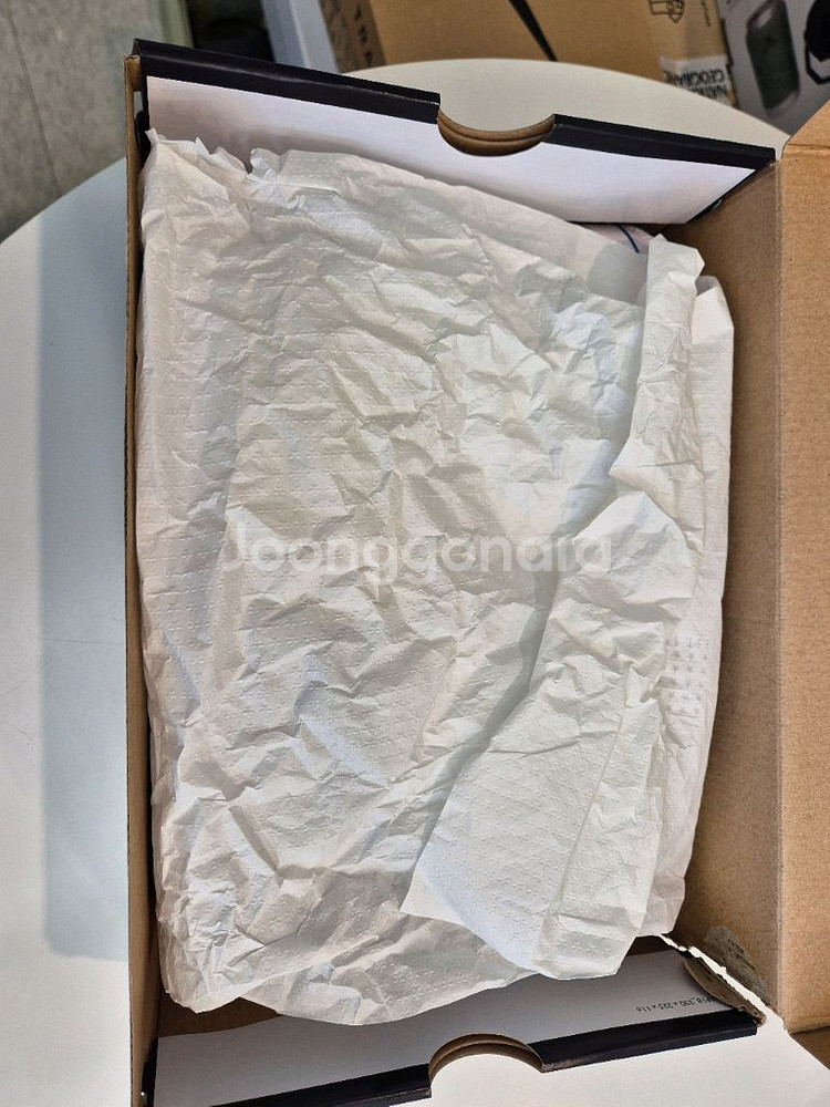 나이키 에어포스 우먼 하이 새상품. 250--4