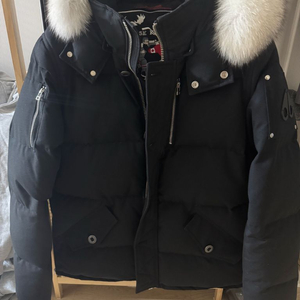 무스너클 쓰리쿼터 패딩 판매(XL)