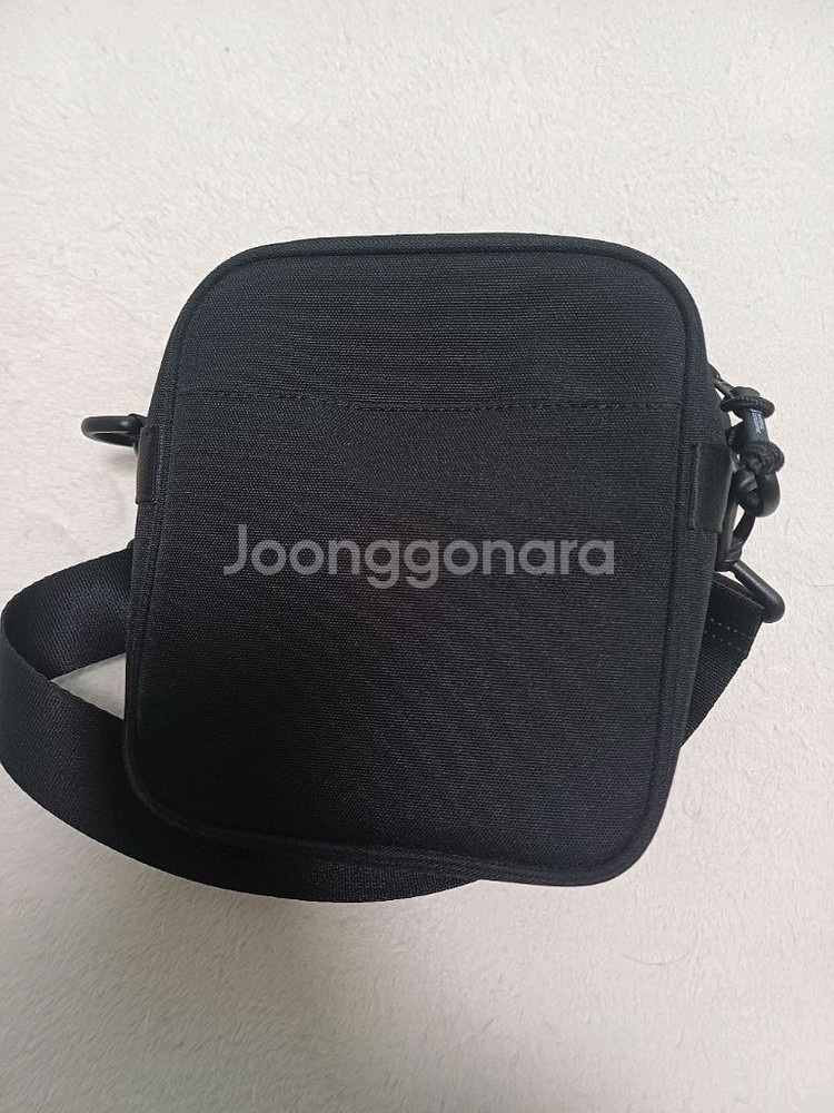 내셔널지오그래픽 크로스백--1