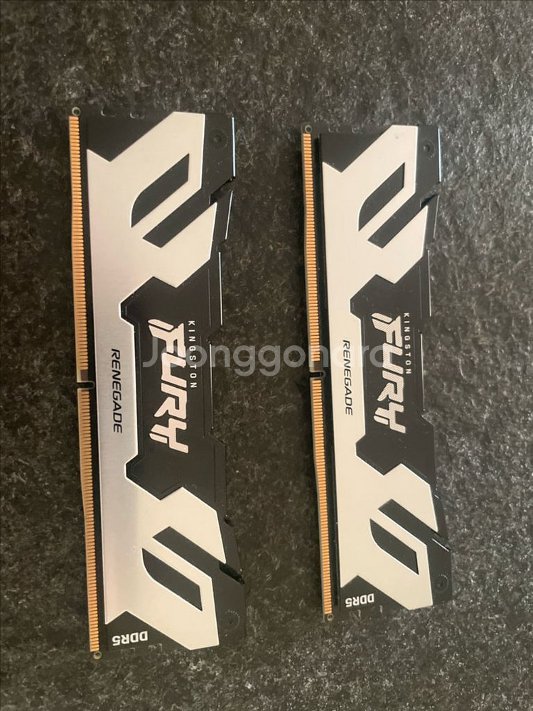 DDR5 16x2. 6400 cl32. 32gb--0
