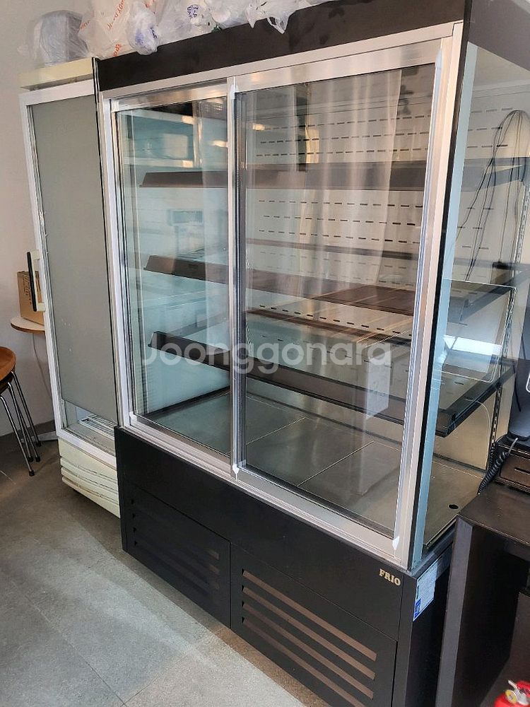 (급처분)FRIO 쇼케이스 냉장고 HOS-1200BX 두개 개당--0