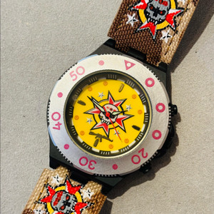 Call of Duty 쿼츠 시계 미사용품