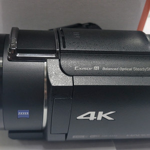 소니4k 디지탈캠코더 ax43a. 신품동일수준 박스채 팝니다 .