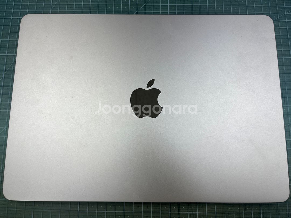 맥북 에어 M2 / 2022 / 13인치--0
