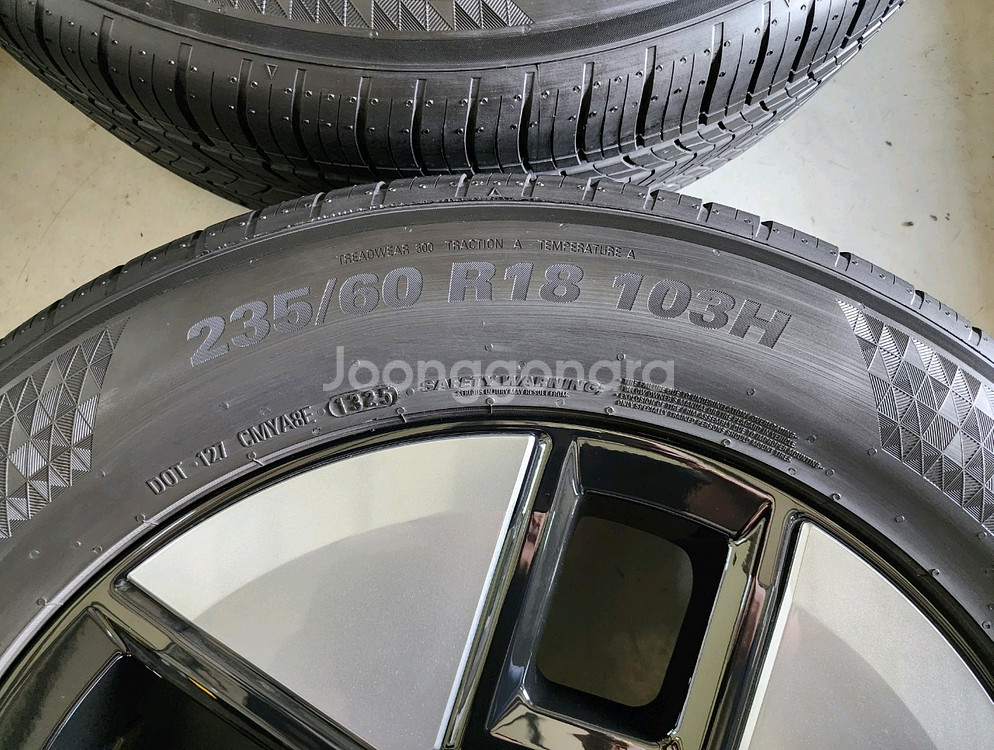 디올뉴 싼타페 mx5 임판 18인치 휠타이어, 금호 235 60 18--6