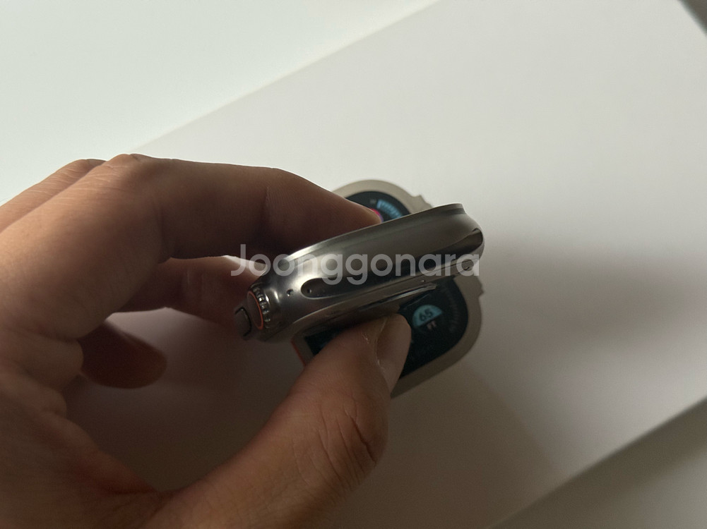 애플워치 울트라2 49mm 티타늄 S급 97% + 스트랩 66만--5
