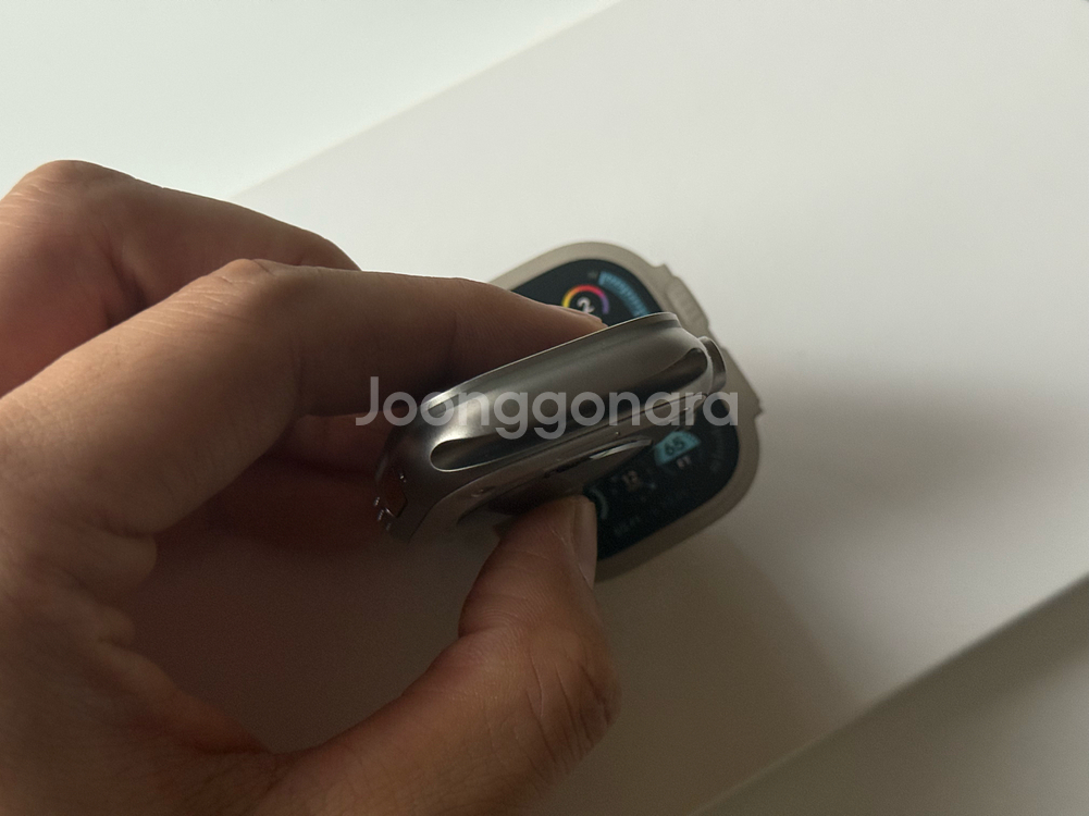 애플워치 울트라2 49mm 티타늄 S급 97% + 스트랩 66만--7