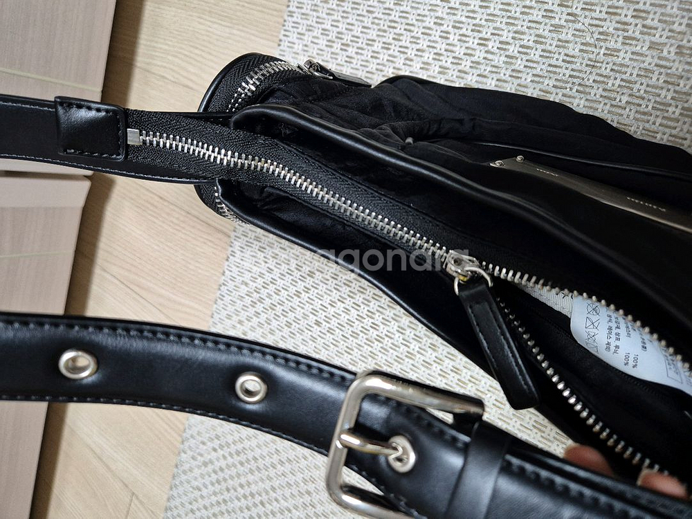 마뗑킴 마들렌 라운드백 블랙--8