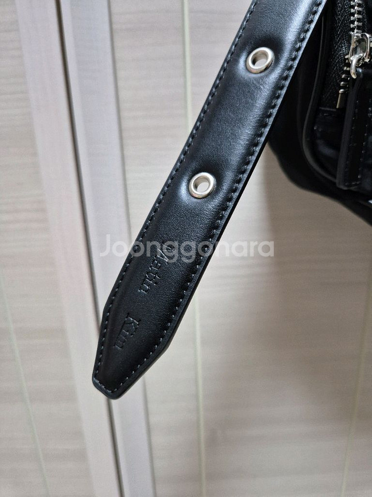 마뗑킴 마들렌 라운드백 블랙--6