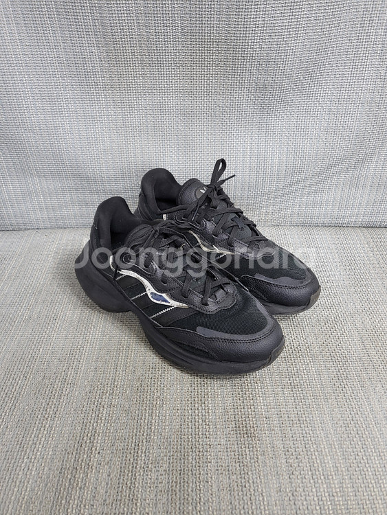 아디다스 운동화 235--0