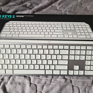 로지텍 MX Keys S 페일 그레이