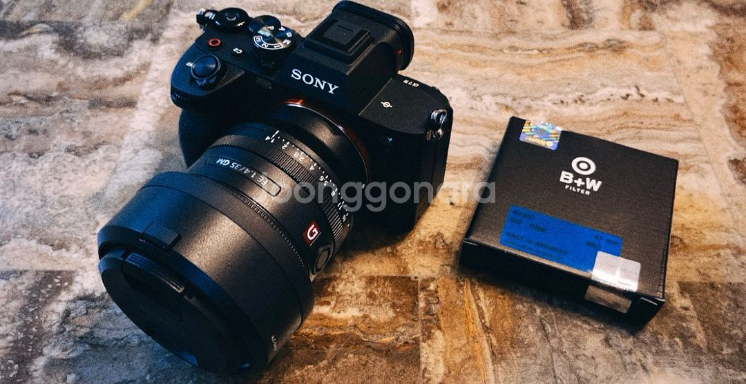 소니 A7M4 바디 + 35.4GM + B+W필터--2