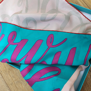 여성용 실크 스카프