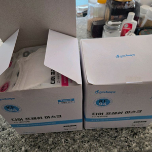 KF94 마스크 2박스