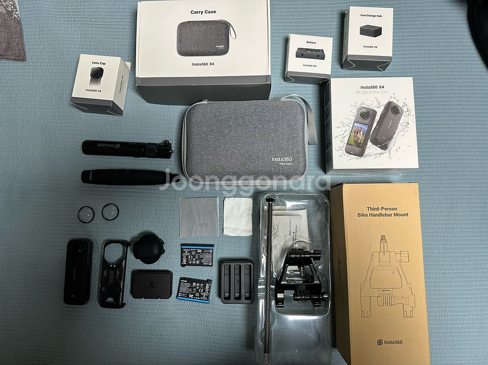 인스타360 엔듀로 키트 X4 8K 액션캠 풀세트--0