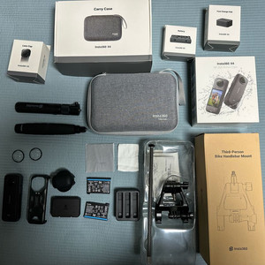 인스타360 엔듀로 키트 X4 8K 액션캠 풀세트