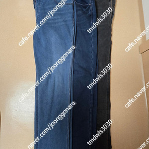 뱅뱅 라이크라 데님 겨울 기모 청바지 3장다 38사이즈 택포 5만원 판매합니다..상태 좋아요