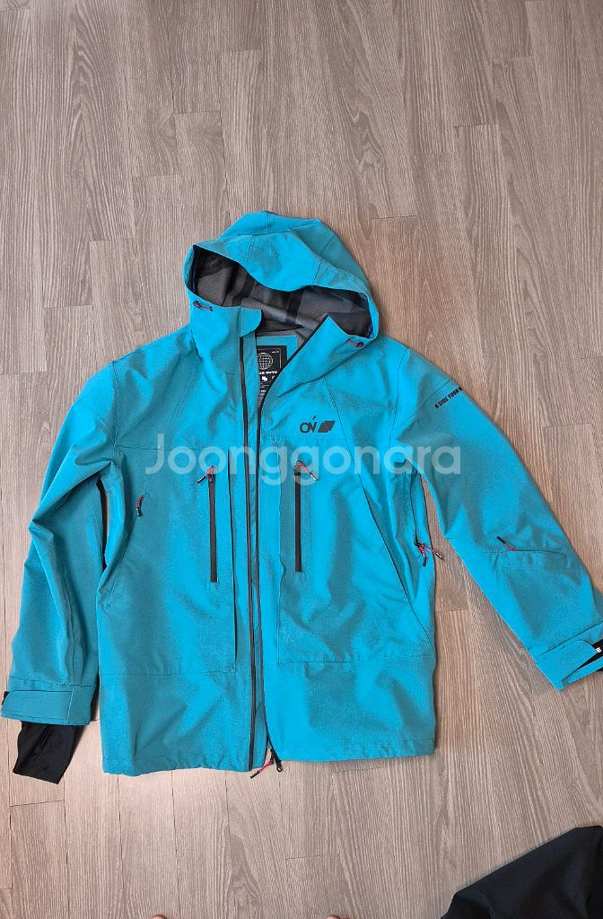 2425 ovyo 3L 보드복 XL상하의 팝니다.(오비오 3L보드복, 25만)--1