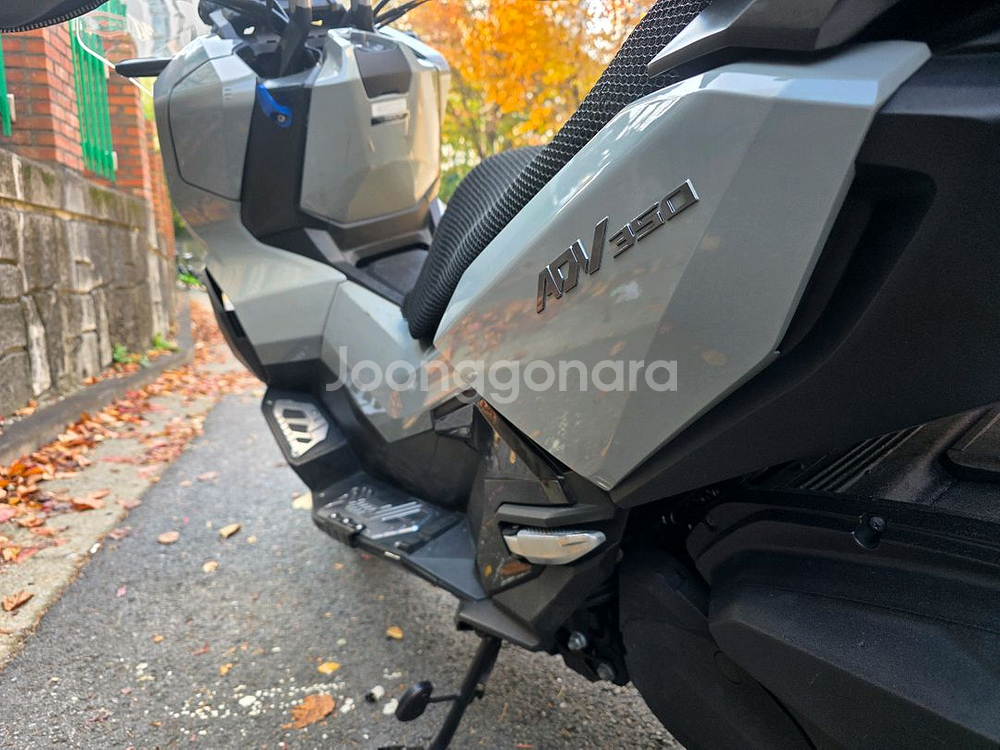 ADV350 24년식 a급--3
