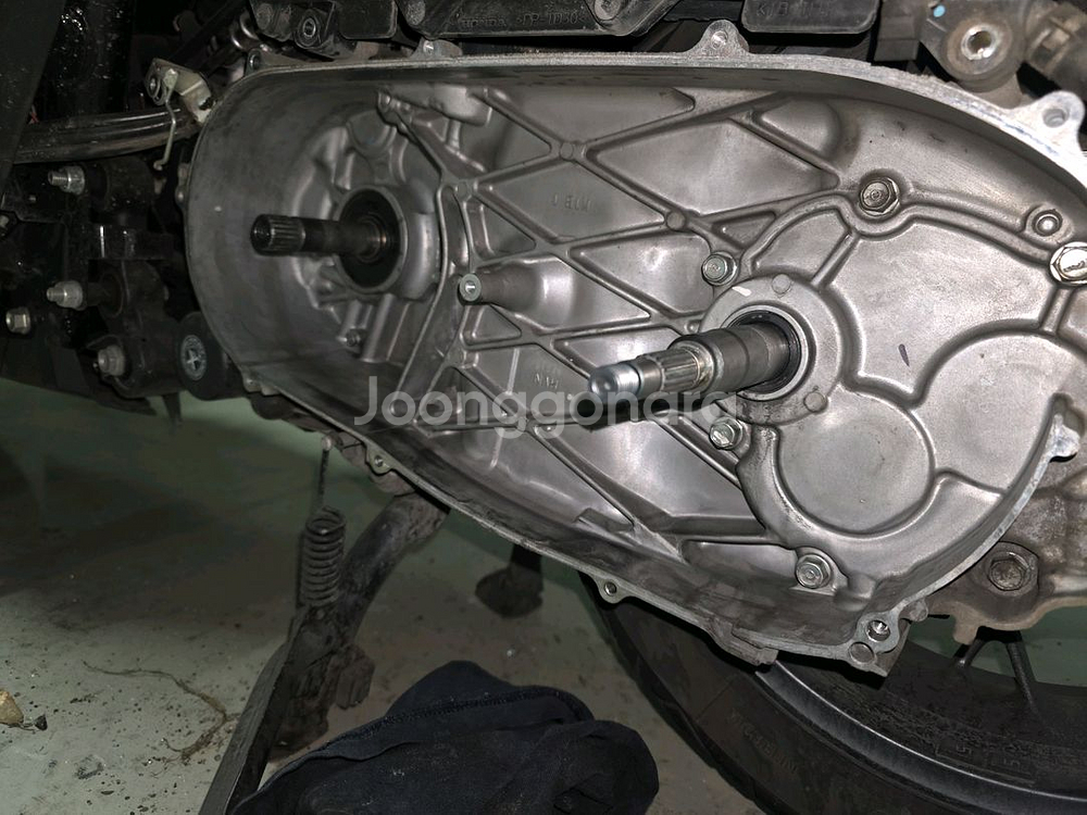 ADV350 24년식 a급--4