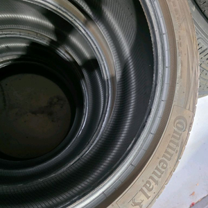 콘티넨탈 240 40 20 타이어판매합니다