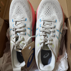 아식스 젤카야노 31 235사이즈 새상품