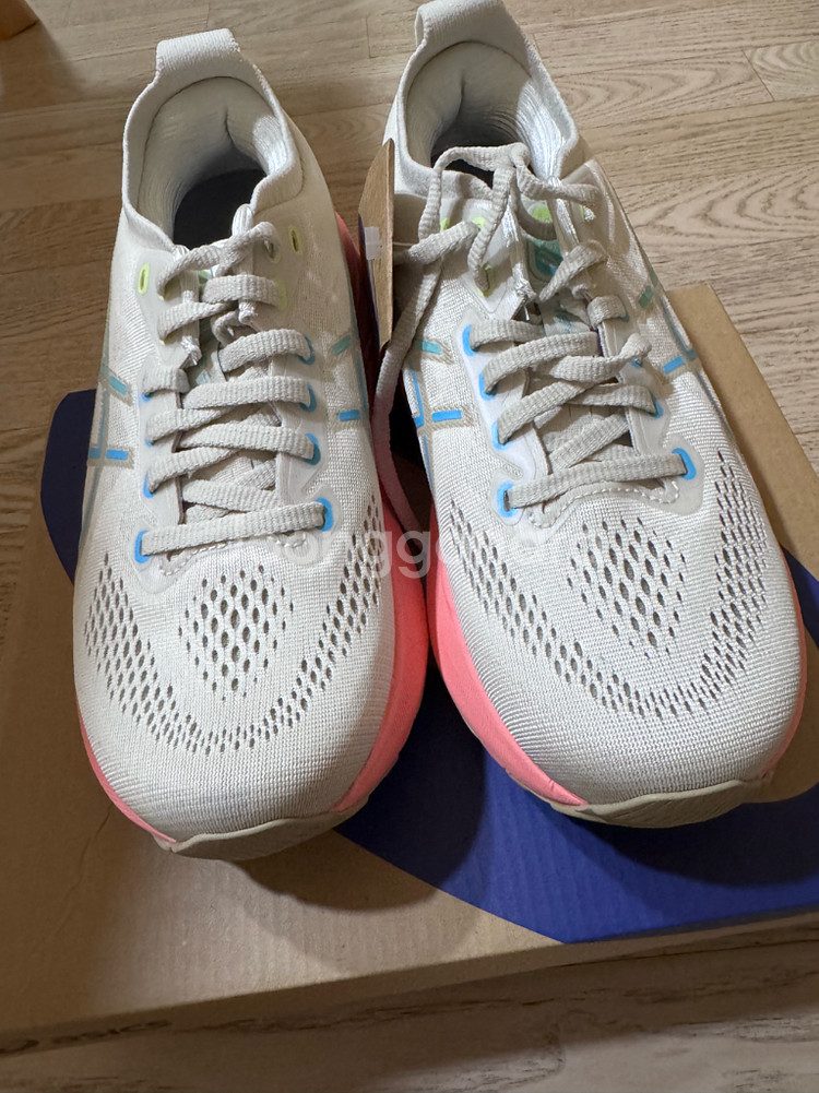 아식스 젤카야노 31 235사이즈 새상품--2