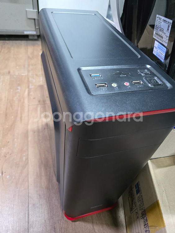 i7 7700 , RAM 32GB , GTX 1060 3GB , SSD 1TB , 23인치 모니터--2