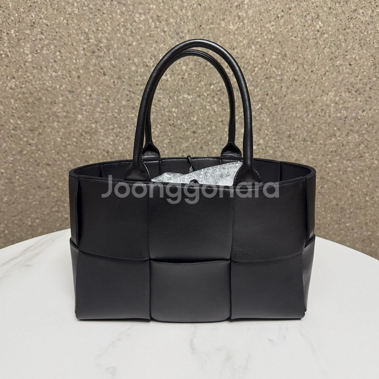 [스몰]보테가베네타 아르코 토트백--0