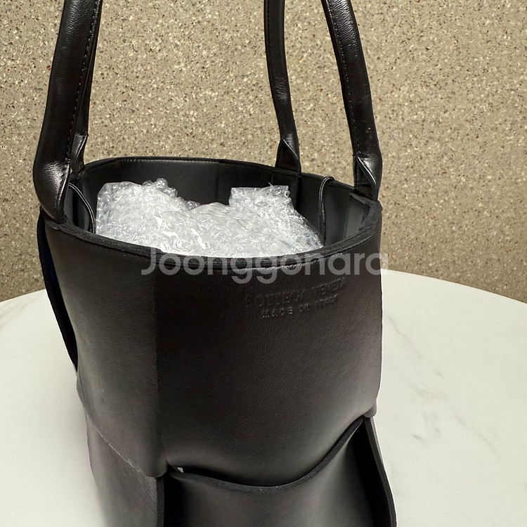 [스몰]보테가베네타 아르코 토트백--3