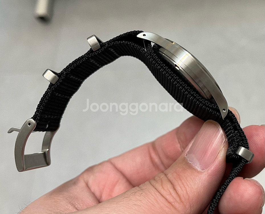 밀리타도 마크11 오마주 한정판 쿼츠 팝니다--3