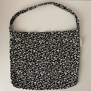 이미스 레오파드 코듀로이 에코백(블랙)