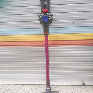 다이슨 V8 무선청소기