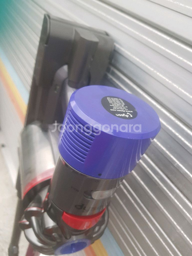 다이슨 V8 무선청소기--2