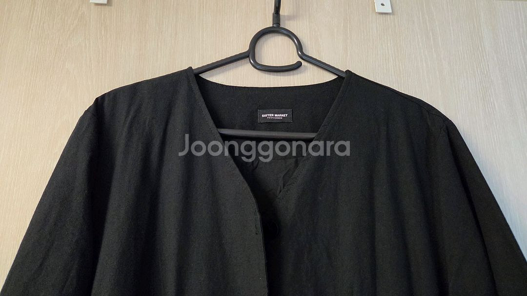 리틀블랙 로즈베이 시스터마켓 블랙 브이넥 롱원피스--8