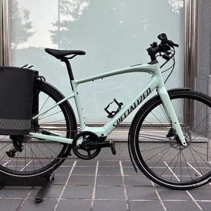 스페셜라이즈드 바도 4.0 EQ 전기자전거 M사이즈