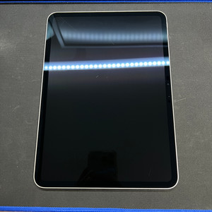 아이패드프로11 M4 (A2836) 256기가 WiFi 실버색상