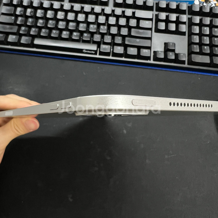 아이패드프로11 M4 (A2836) 256기가 WiFi 실버색상--4