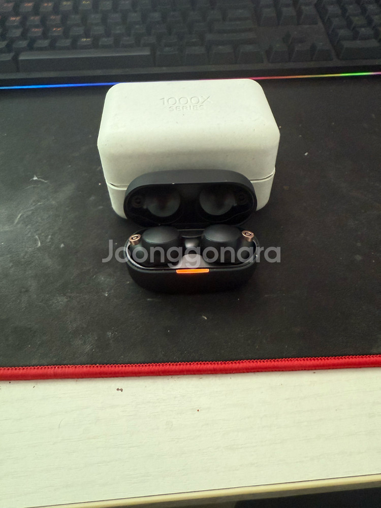 소니 wf10004 이어폰 급처합니다--0