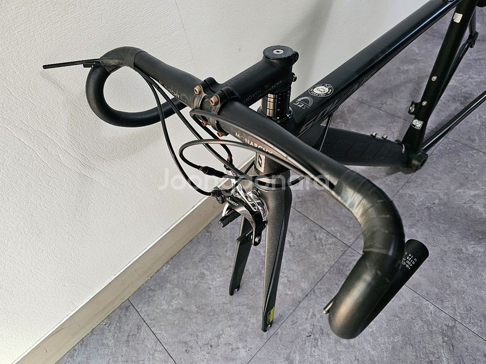 첼로 솔레이어 A7 에어로 프레임 47사이즈--1