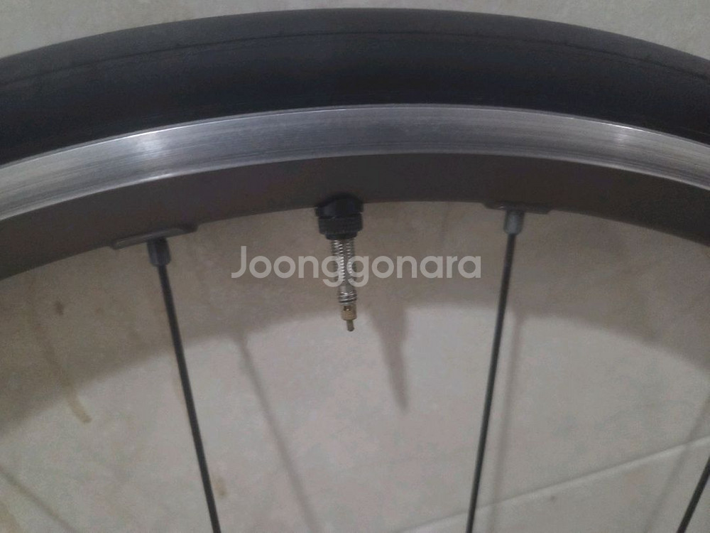 울테그라 WH-6800 림브 휠셋 판매합니다 (튜블리스 세팅)--2