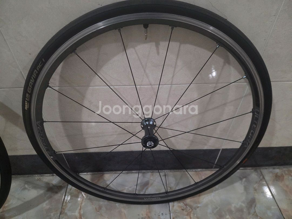 울테그라 WH-6800 림브 휠셋 판매합니다 (튜블리스 세팅)--5
