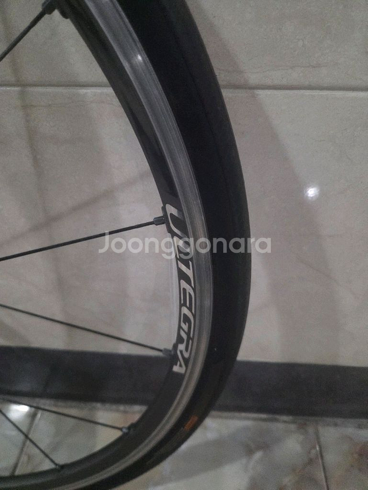 울테그라 WH-6800 림브 휠셋 판매합니다 (튜블리스 세팅)--6