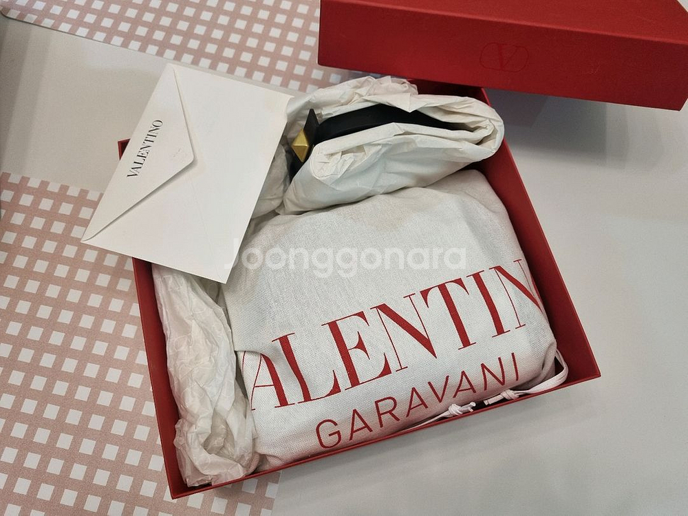 정품.발렌티노 스탐파알체 스터드 숄더백.손예진가방--8