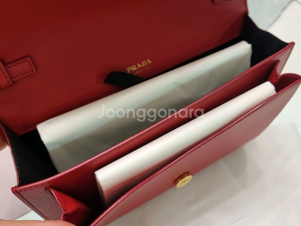 정품.새재품. 프라다 사피아노 미니백--2